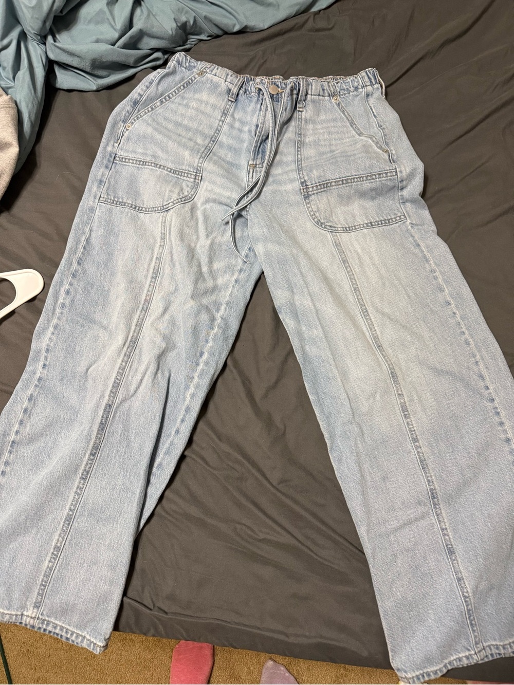 Universal Thread Light Blue Relaxed Drawstring Jeans - Picture 2 of 4